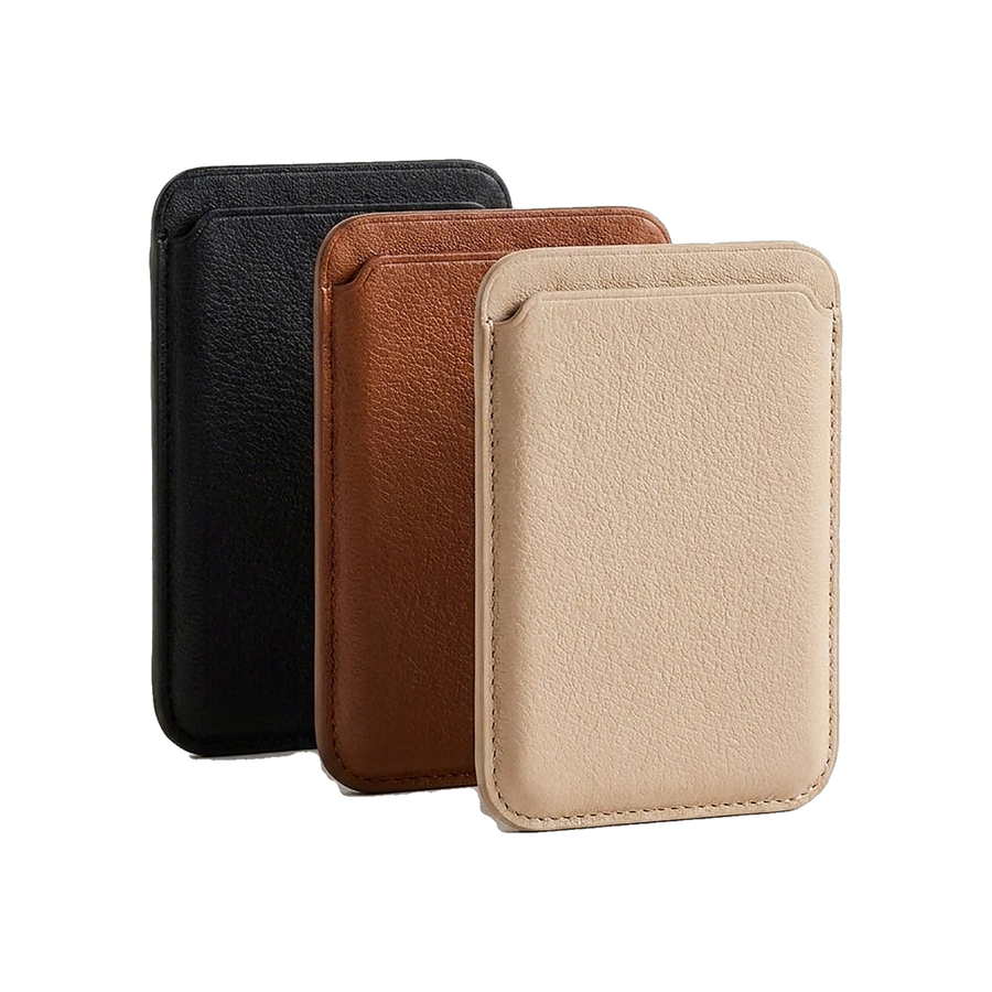 Drei magnetische Cardholder in Narbenoptik nebeneinander in Schwarz, Braun und Beige, freigestellt vor weißem Hintergrund